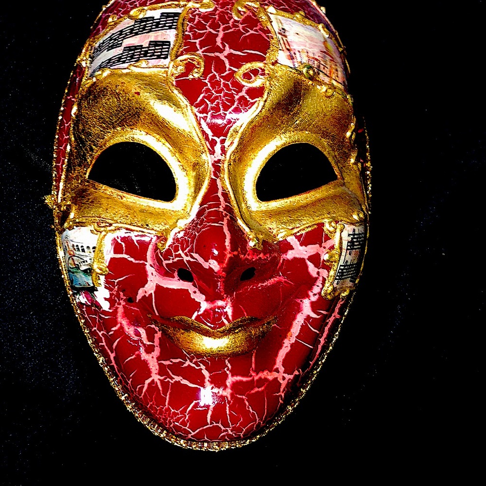 Collection mask